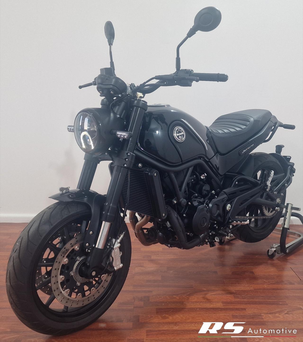 Benelli Leoncino 500