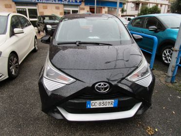 Toyota Aygo Connect 1.0 VVT-i 72 CV 5 porte x-play MMT