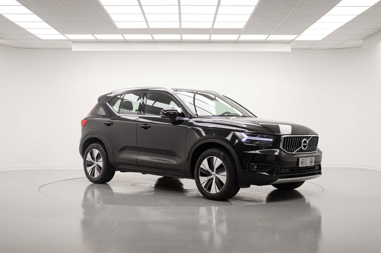 VOLVO XC40 T4 RECHARGE PLUG-IN HYBRID