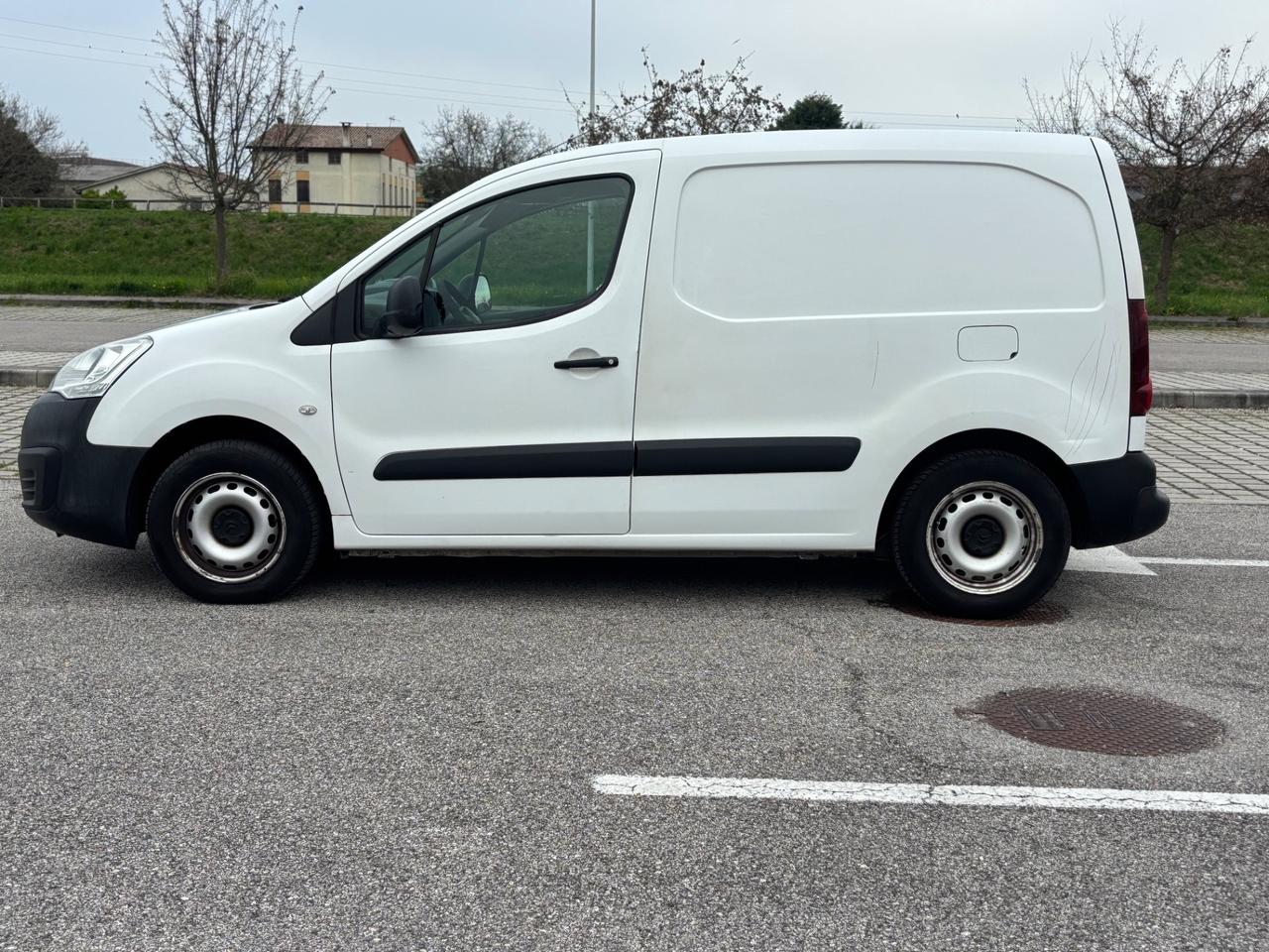 Citroen Berlingo BlueHDi 100 Van 3 posti Club L1