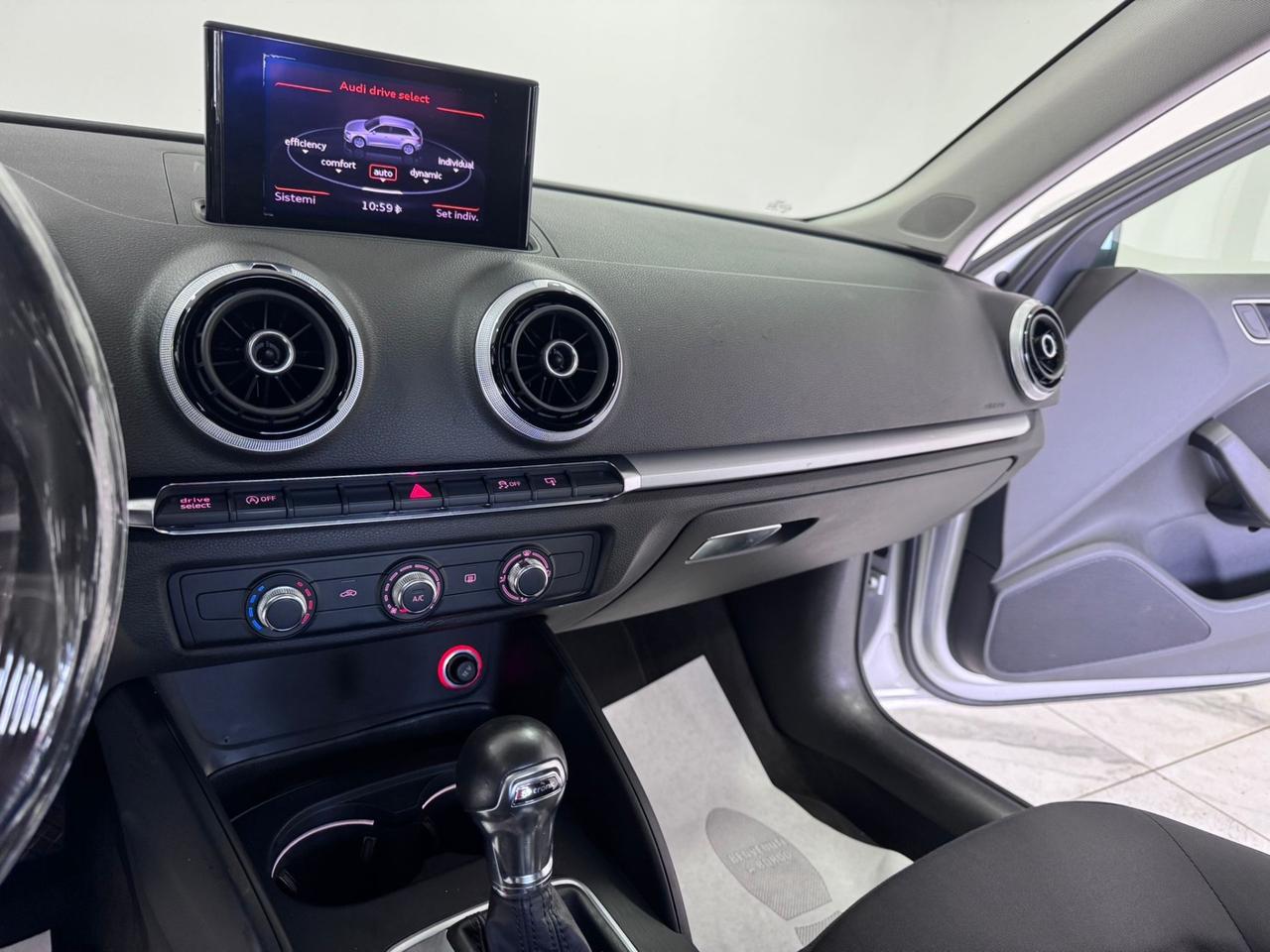 Audi A3 SPB 1.6 TDI S tronic -GARANTITA-2013