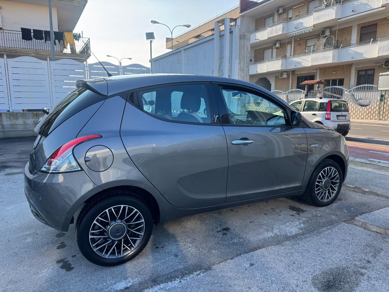 Lancia Ypsilon 1.3 DIESEL 95CV Gold 12/2016