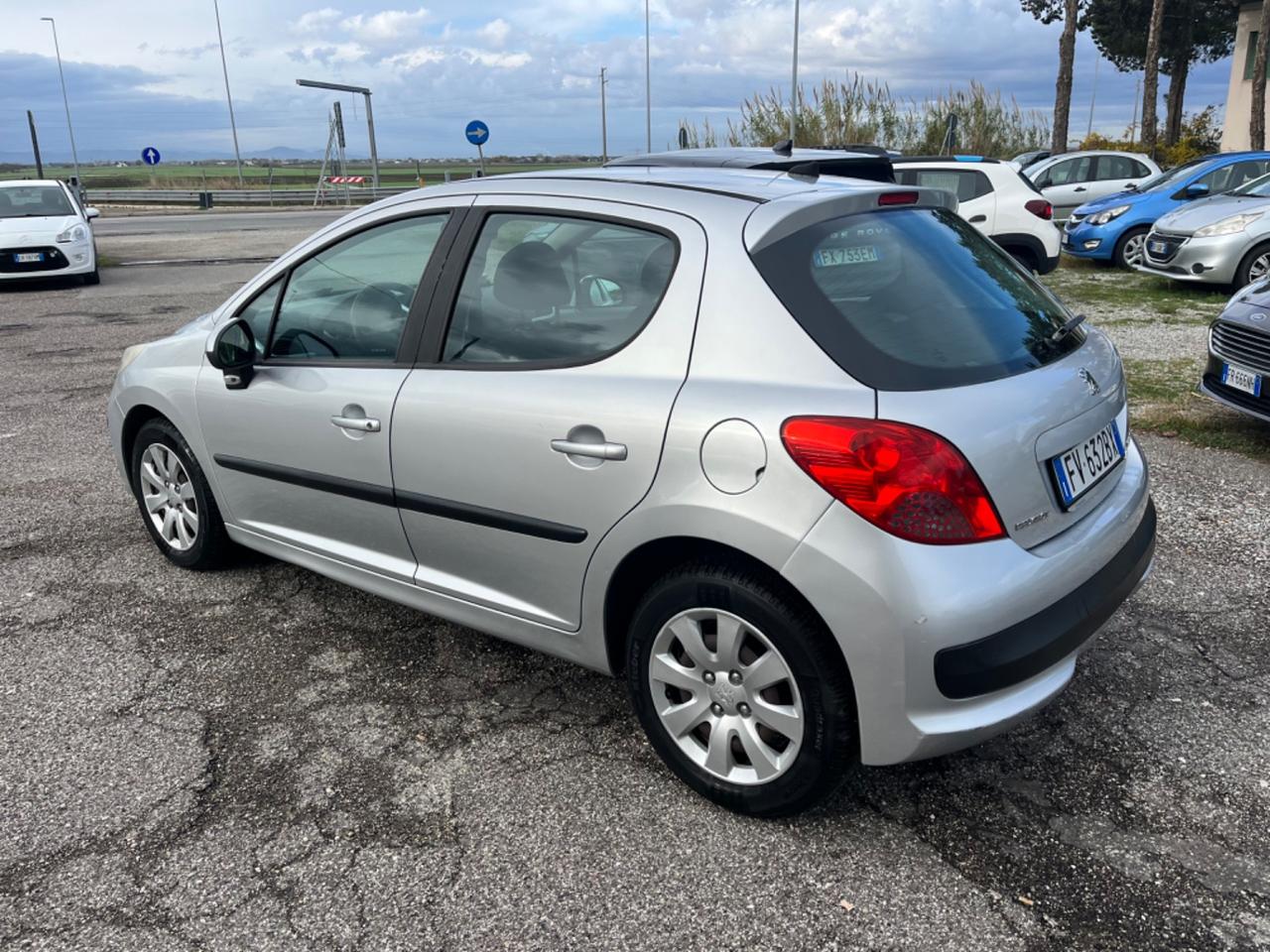 Peugeot 207 1.4 8V 75CV 5p. X Line ECO GPL ok neopatentati