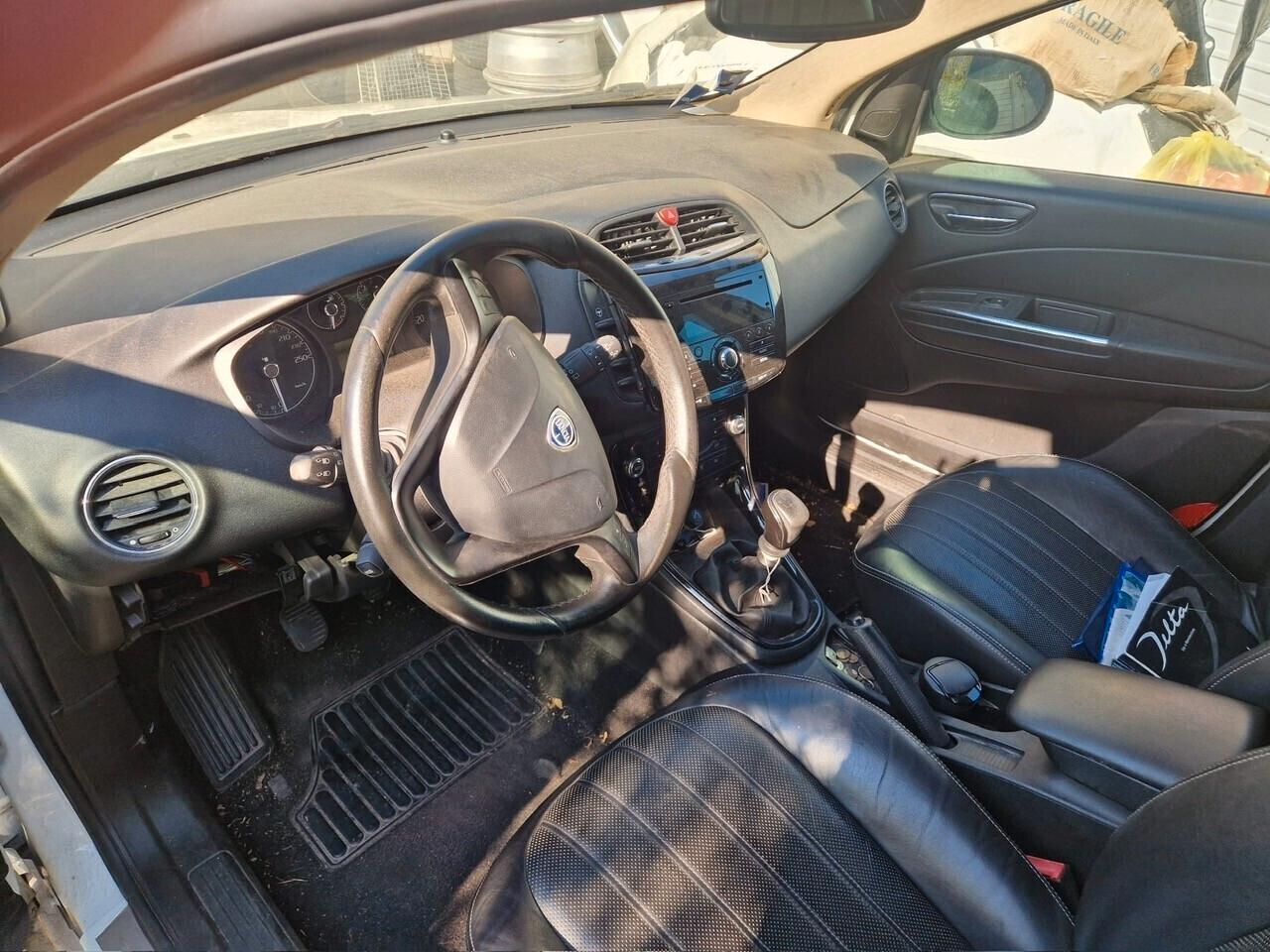 Lancia Delta 1.6 MJT DPF 105 CV Gold motore non funzionante