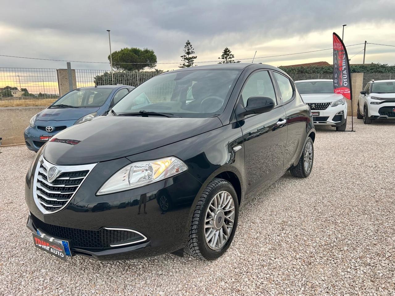 Lancia Ypsilon 1.2 5 porte