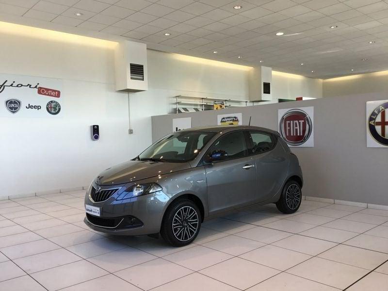 Lancia Ypsilon 1.0 FireFly 5 porte S&S Hybrid Gold