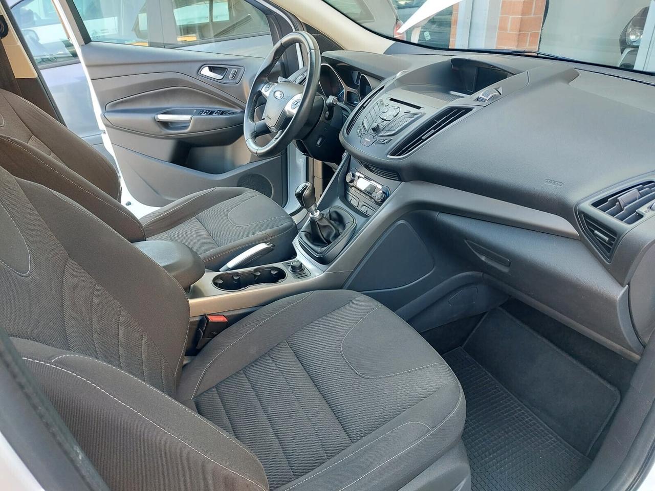 Ford Kuga 2.0 TDCI 120 CV S&S 2WD Titanium STUPENDA