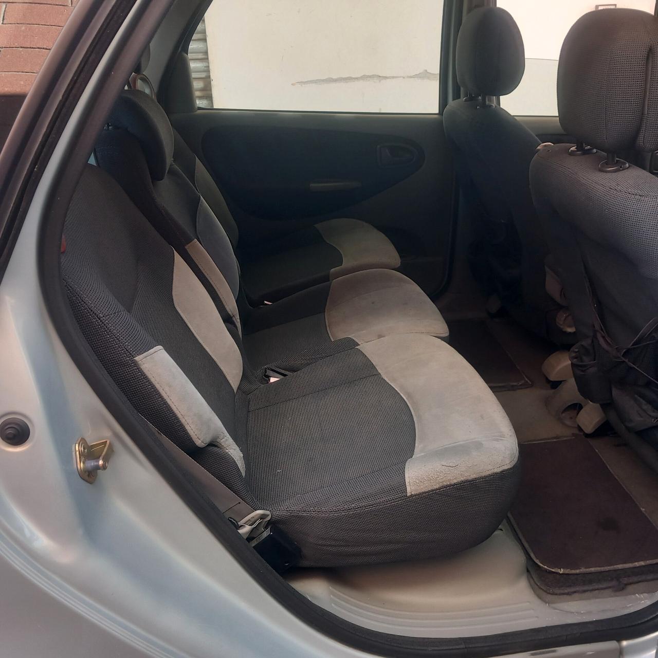 Renault Scenic Grand Scénic 1.9 dCi Luxe Dynamique