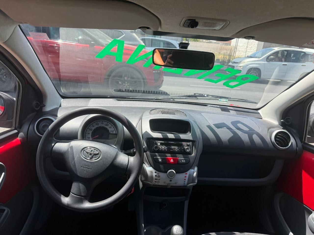 Toyota Aygo 1.0 12V VVT-i 5 porte