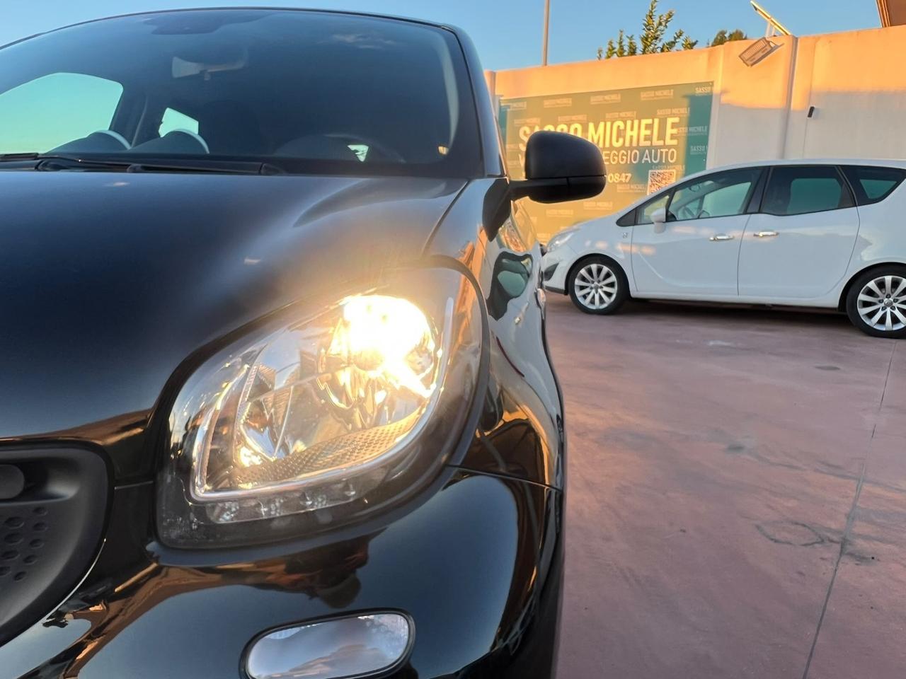 Smart ForFour 70 1.0 Youngster