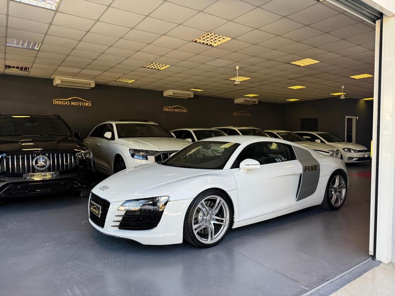 Audi R8 4.2 V8 FSI quattro R tronic