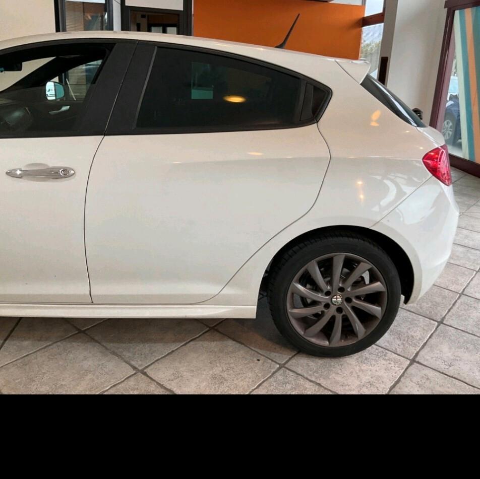 Alfa Romeo Giulietta 1.6 JTDm-2 105 CV Exclusive 2014