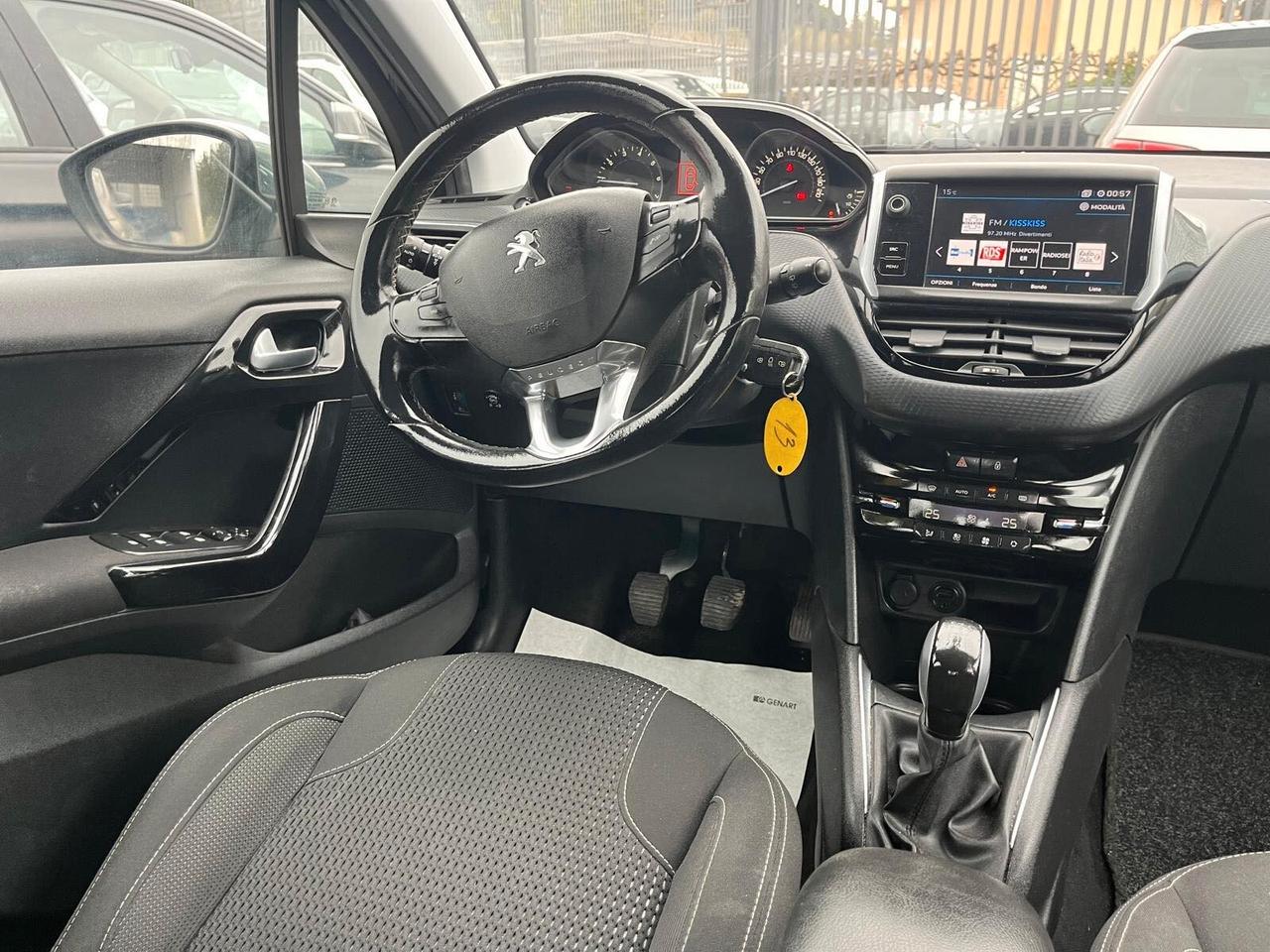 Peugeot 208 PureTech 82 5p. GPL Allure