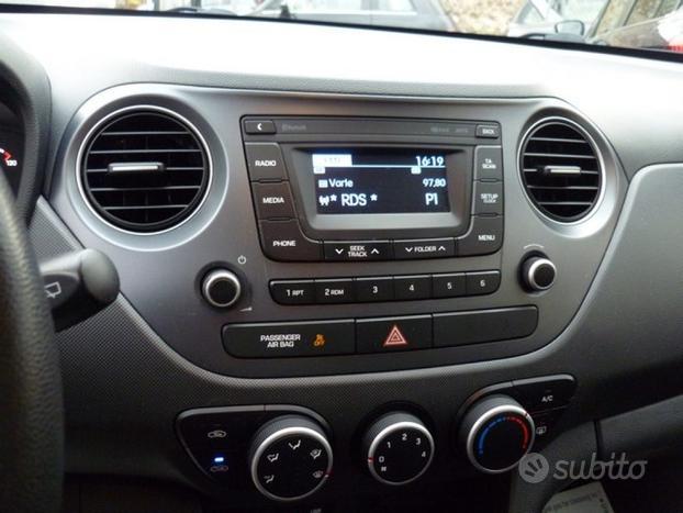 HYUNDAI i10 1.0 MPI Advanced