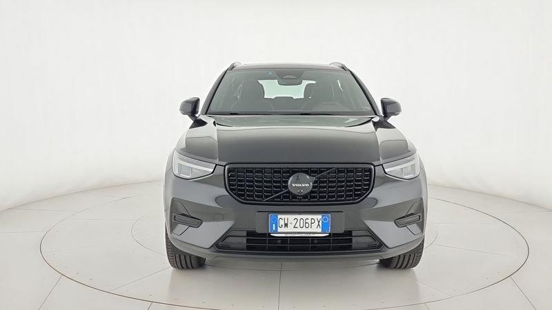 Volvo XC40 B3 automatico Ultra Black Edition