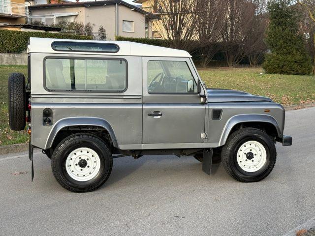 LAND ROVER Defender 90 2.4 S TD4 Station Wagon