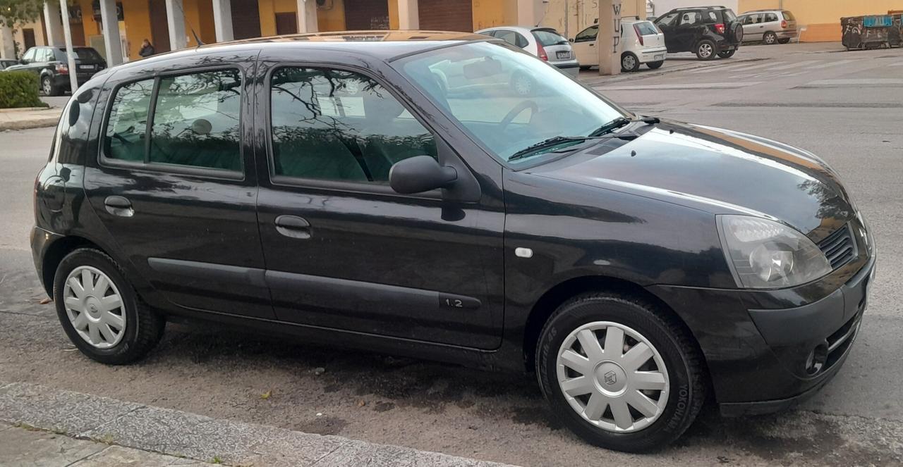 Renault Clio 1.2 cat 5 porte Confort Authentique