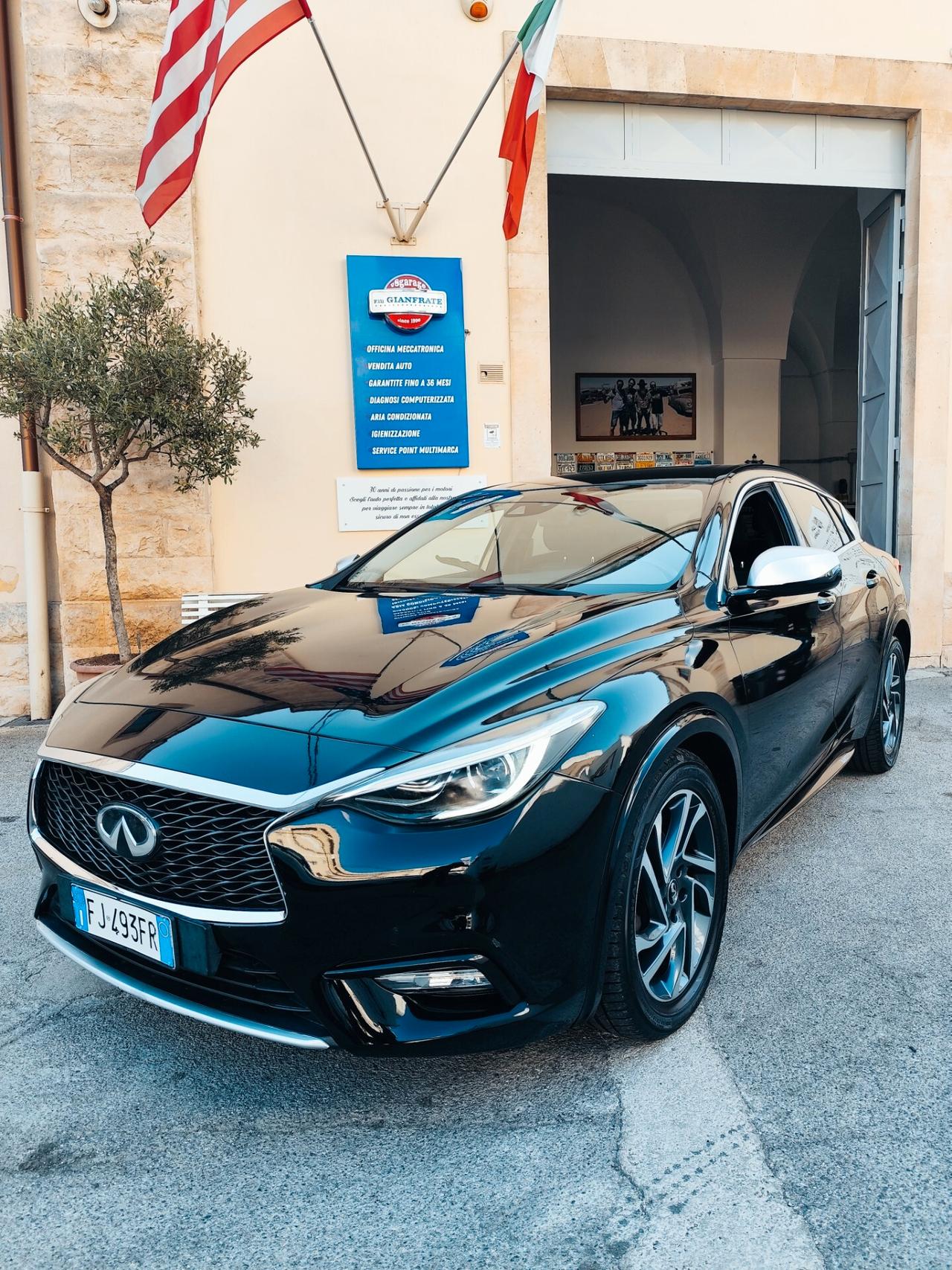 Infiniti Q30 1.5 diesel DCT Business Executive
