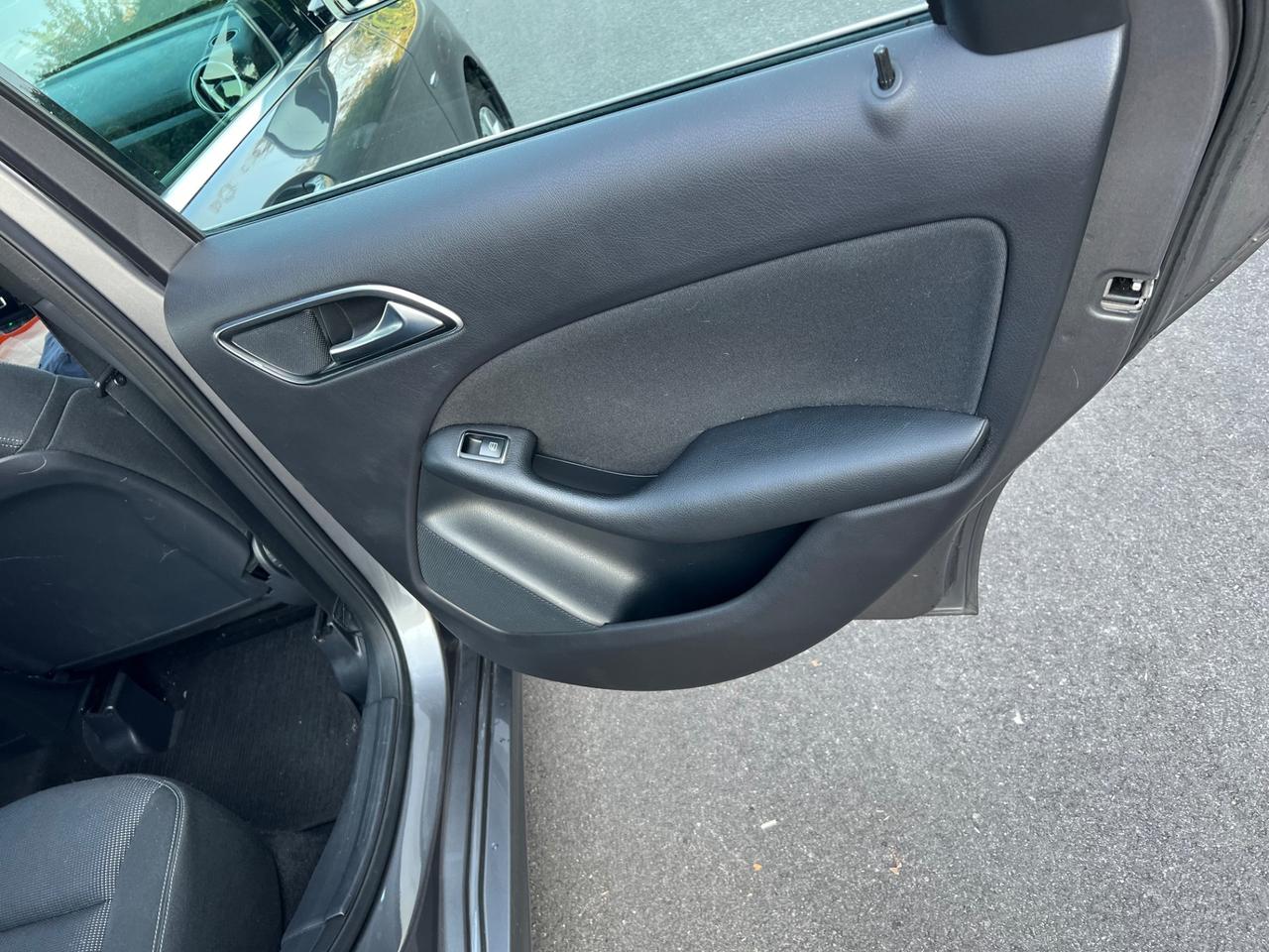 Mercedes-benz B 180 CDI BlueEFFICIENCY Executive