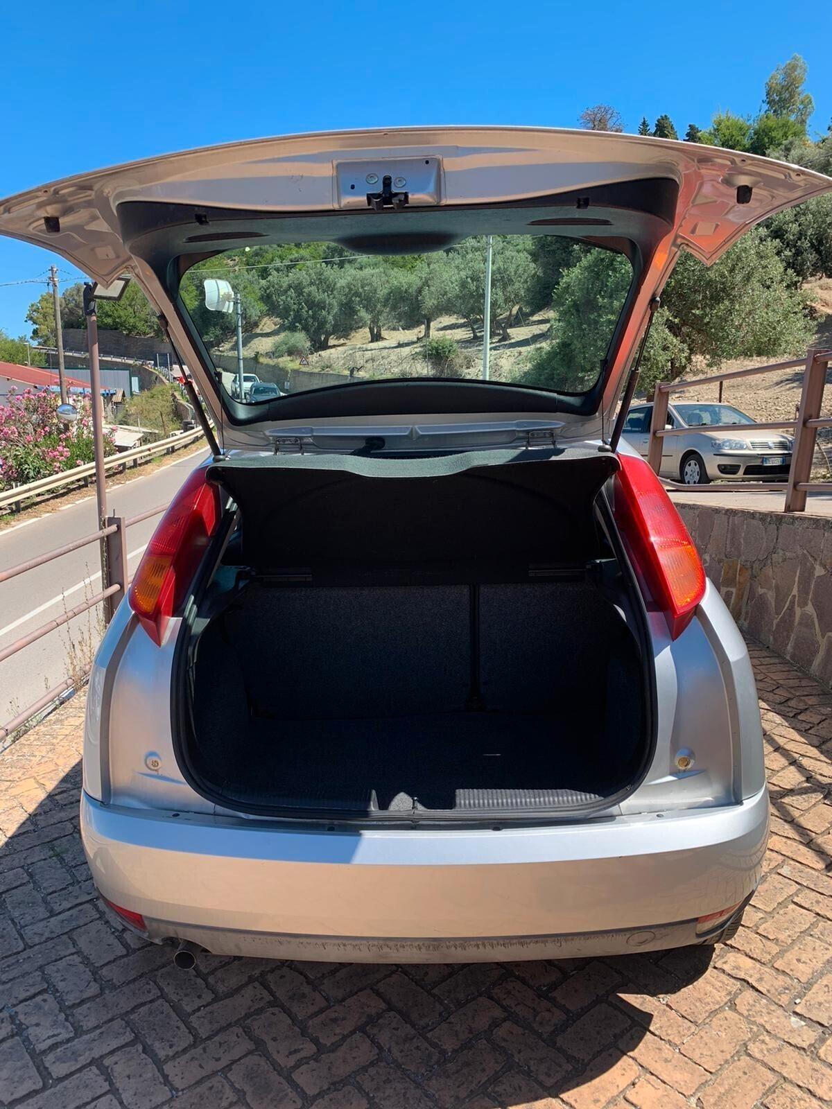 Ford Focus 1.8i 16V cat 5p.