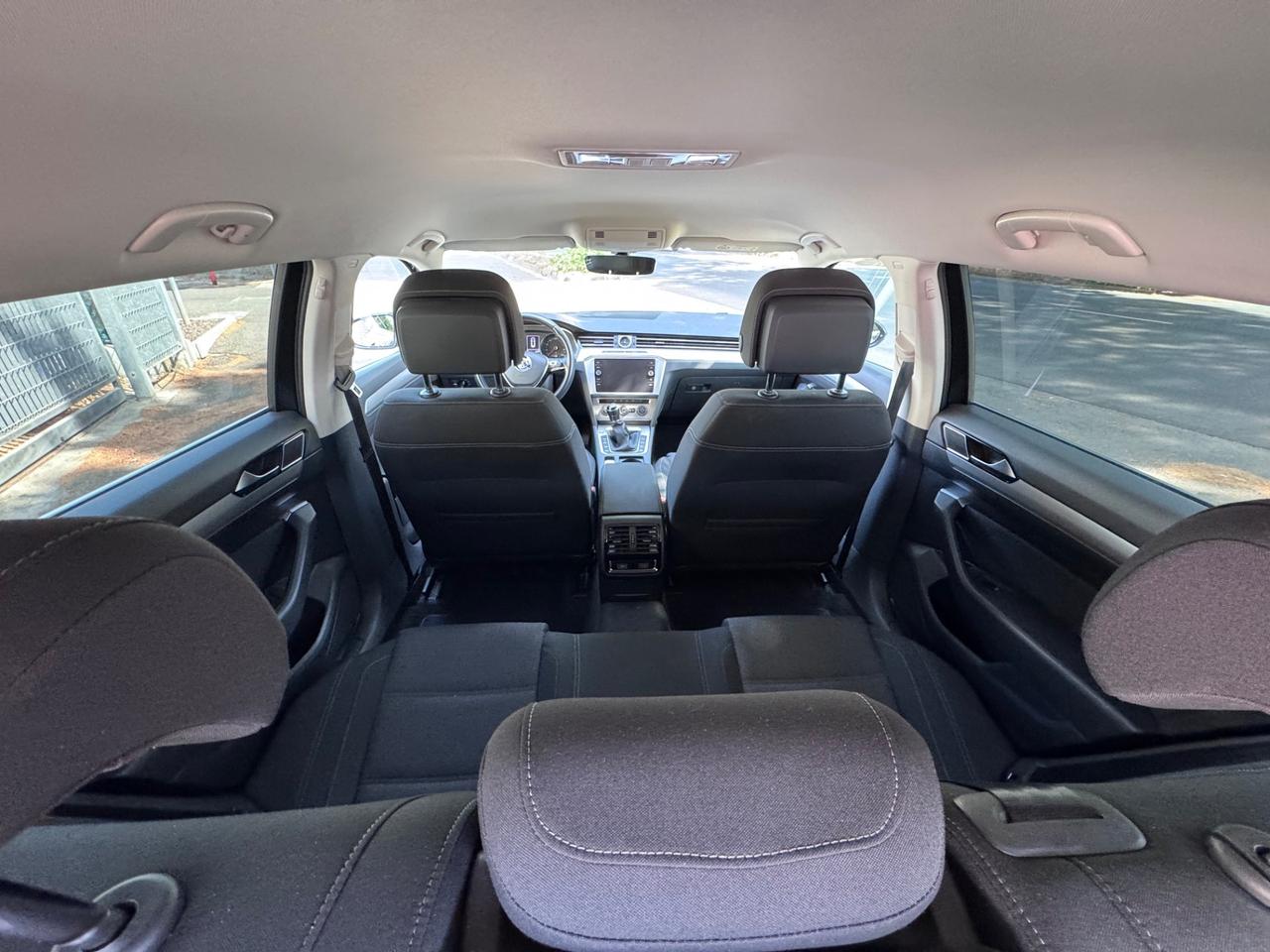 VW Passat Variant 2.0 TDI neopaten garanzia 12 mesi