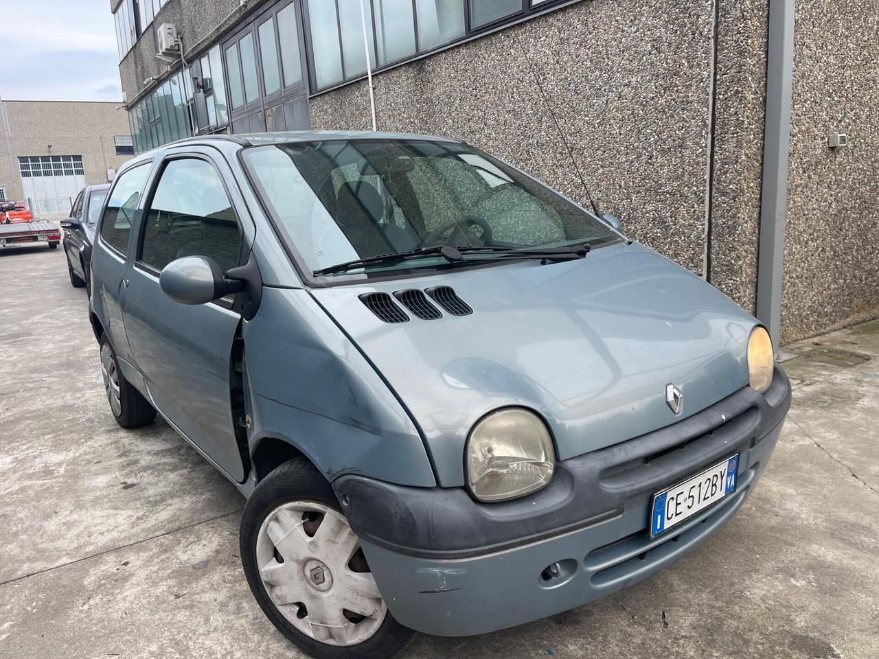 Renault Twingo 1.2i benzina neopatentati