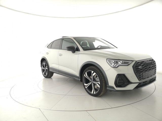 AUDI Q3 Sportback 35 2.0 tdi Identity Black quattro s-tro