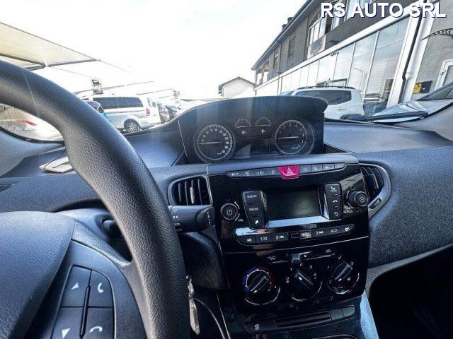 LANCIA Ypsilon Ypsilon 1.0 FireFly 5 porte S&S Hybrid Ecochic Sil