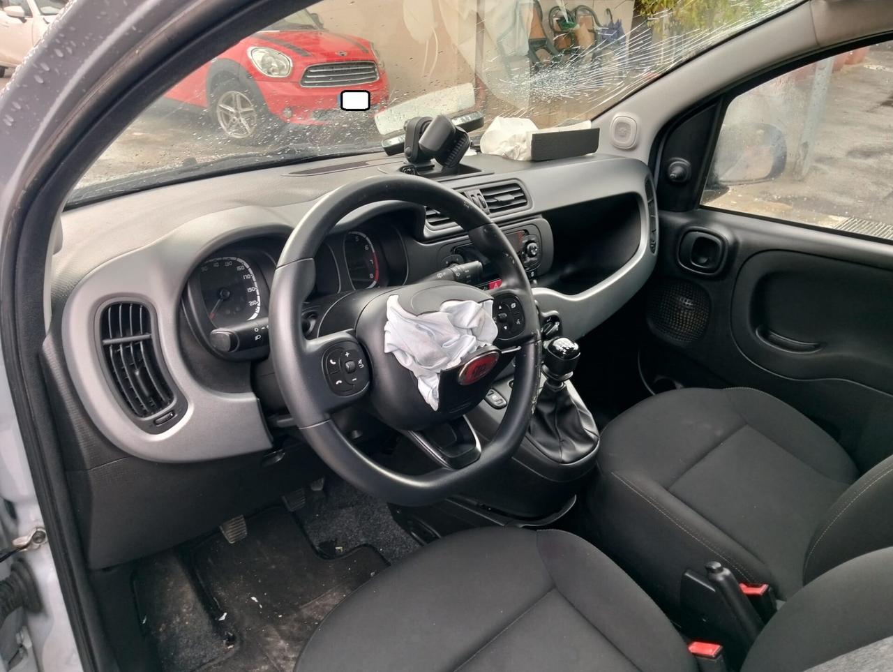 Fiat Panda Cross 1.0 Hybrid 2020 SINISTRATA