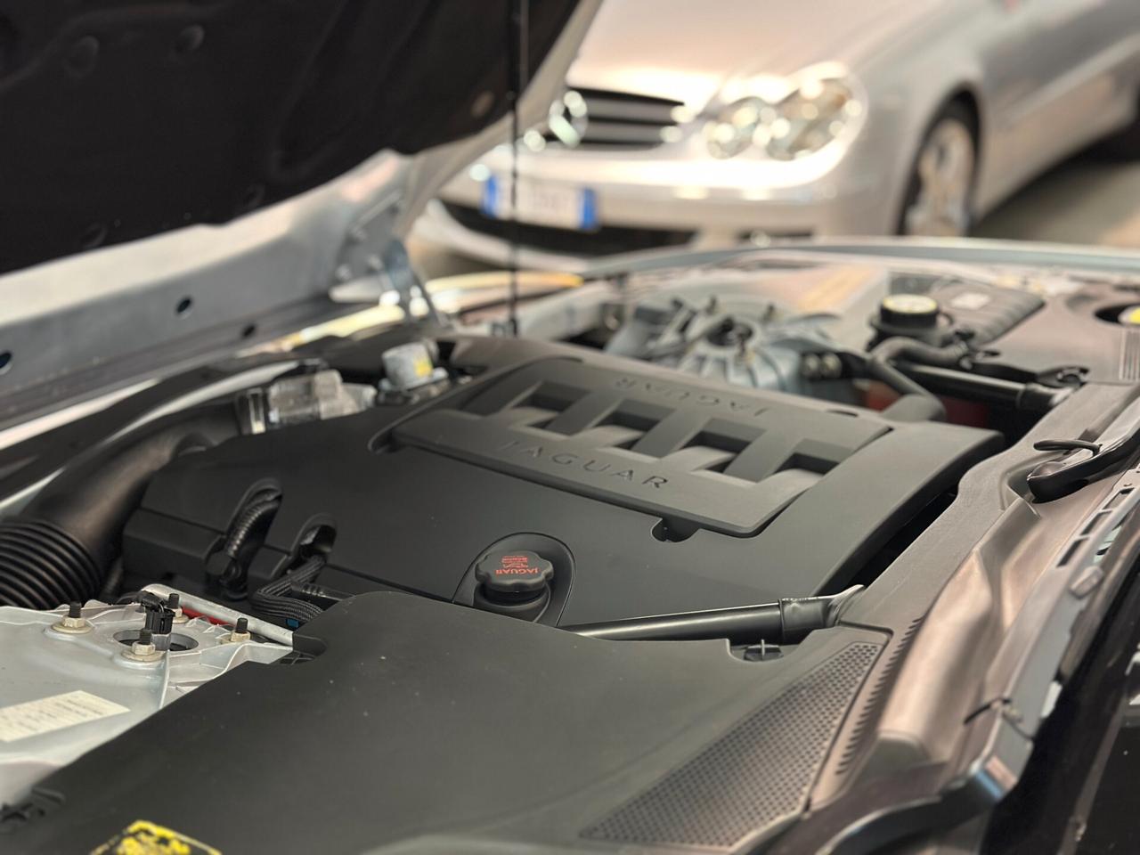 Jaguar XK 4.2 V8 Coupé