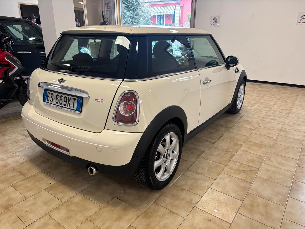 MINI COOPER ANNO 2013 DS 1.6 ADATTA NEOPATENTATI KM 218 MILA