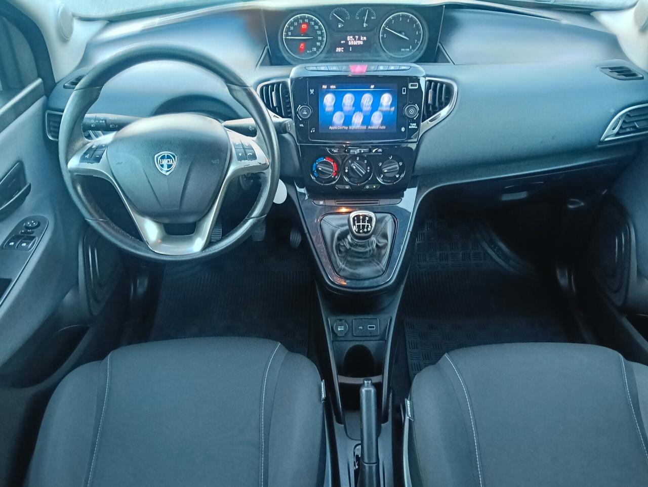 Lancia Ypsilon 1.0 FireFly 5 porte S&S Hybrid Gold Nessun vincolo finanziario