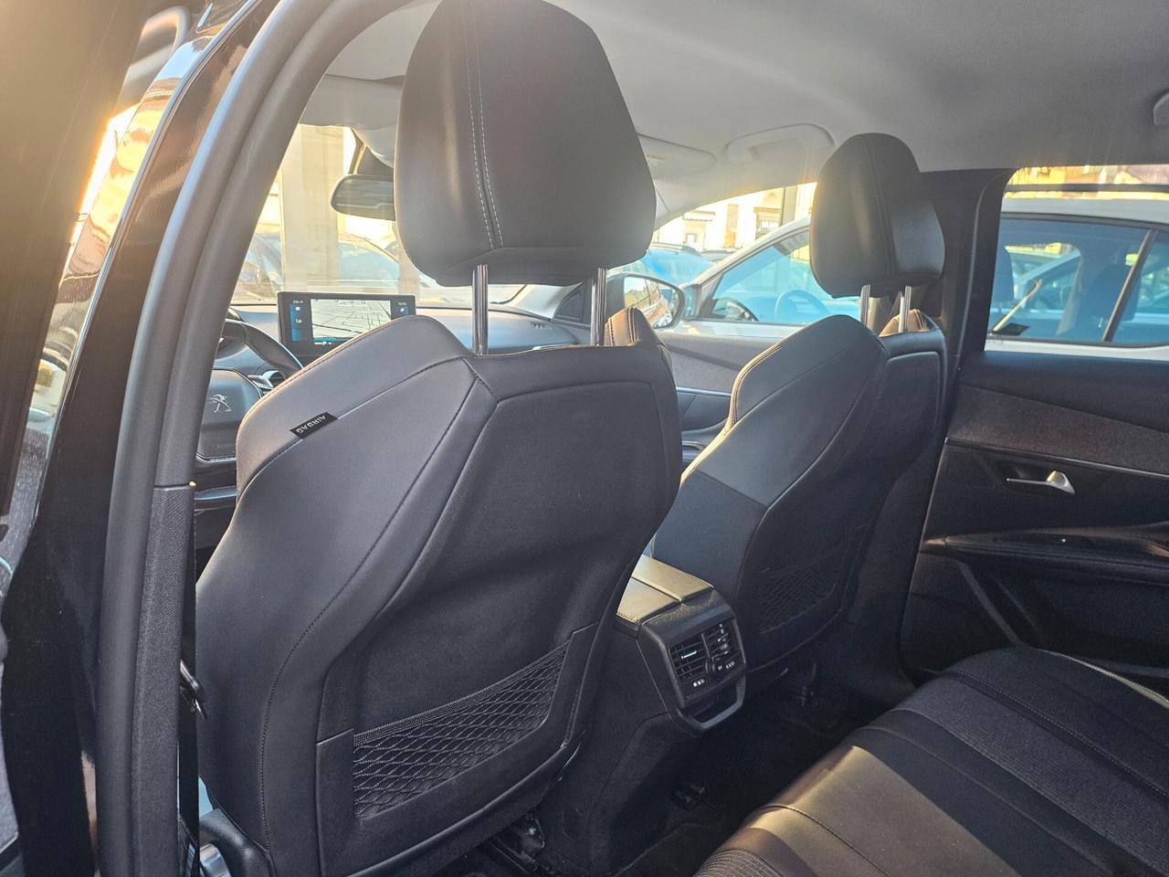 Peugeot 3008 BlueHDi 130 EAT8 Allure Pack 2022