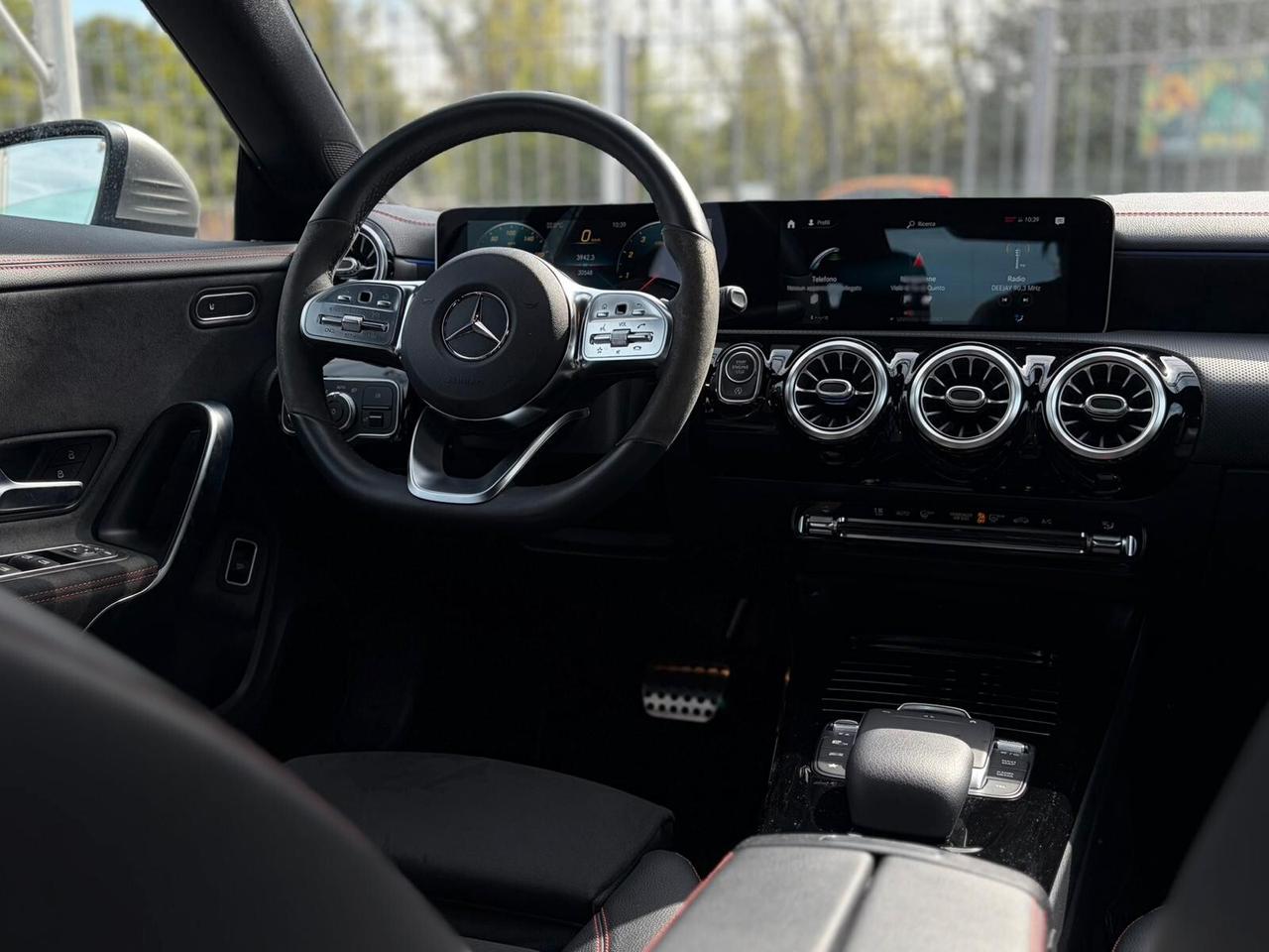 Mercedes-benz CLA 200 Automatic Premium