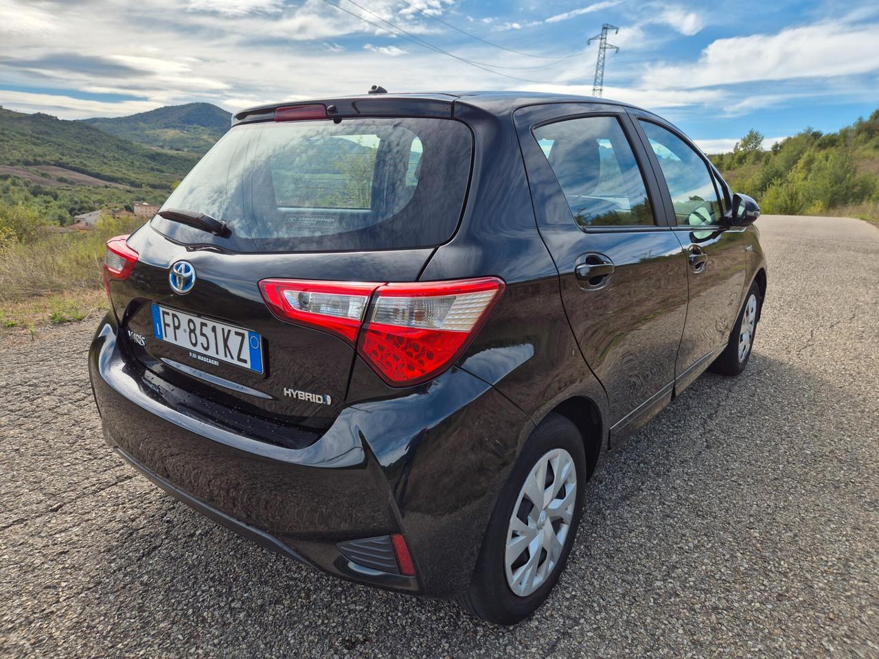 Toyota Yaris 1.5 Hybrid 5 porte Active