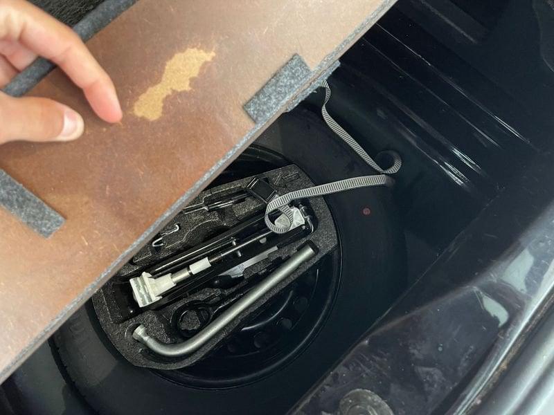 Volkswagen up! 1.0 44kW move up! BMT ASG