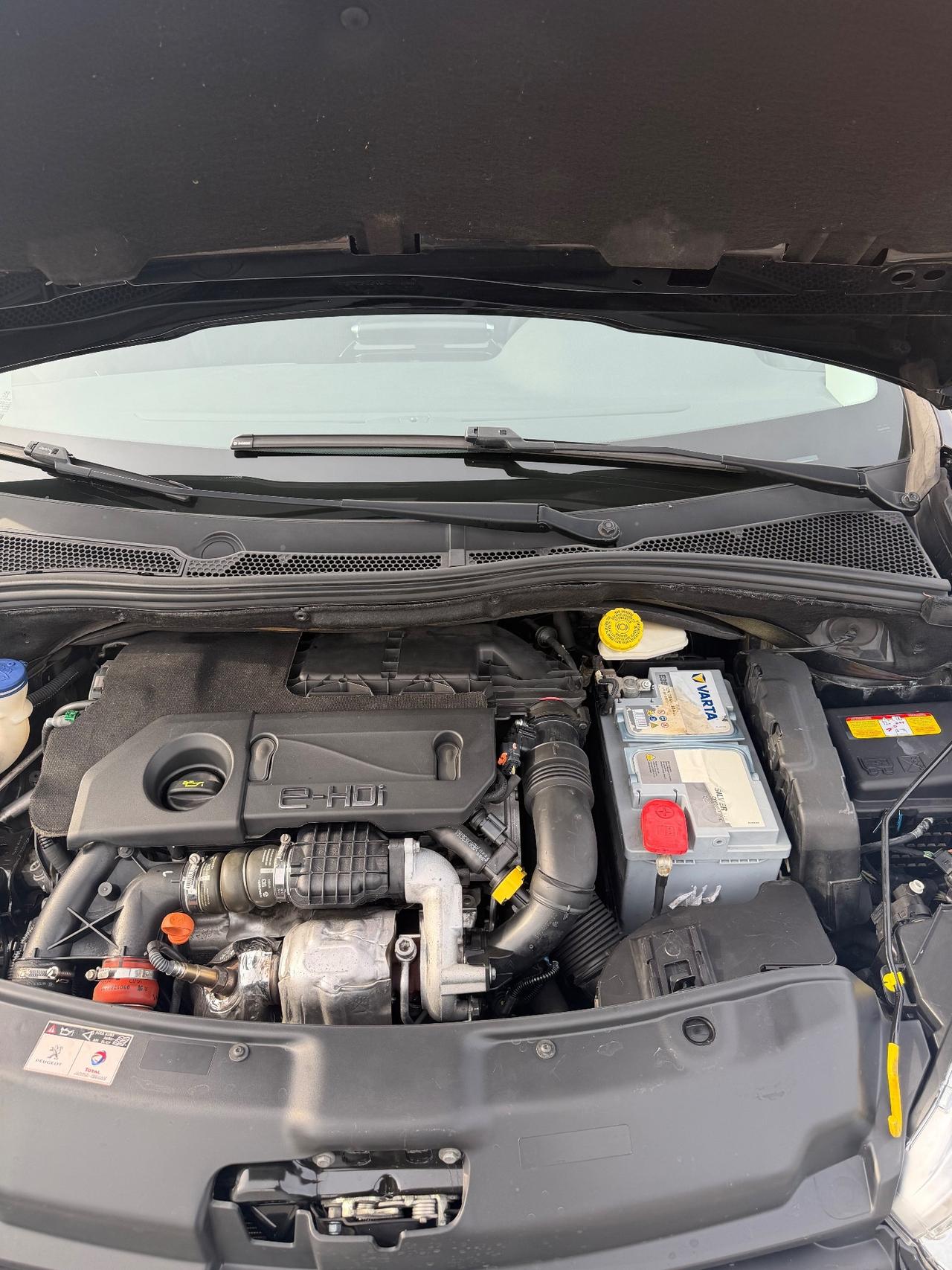 Peugeot 208 1.6 e-HDi 92 CV Stop&Start 5 porte Allure