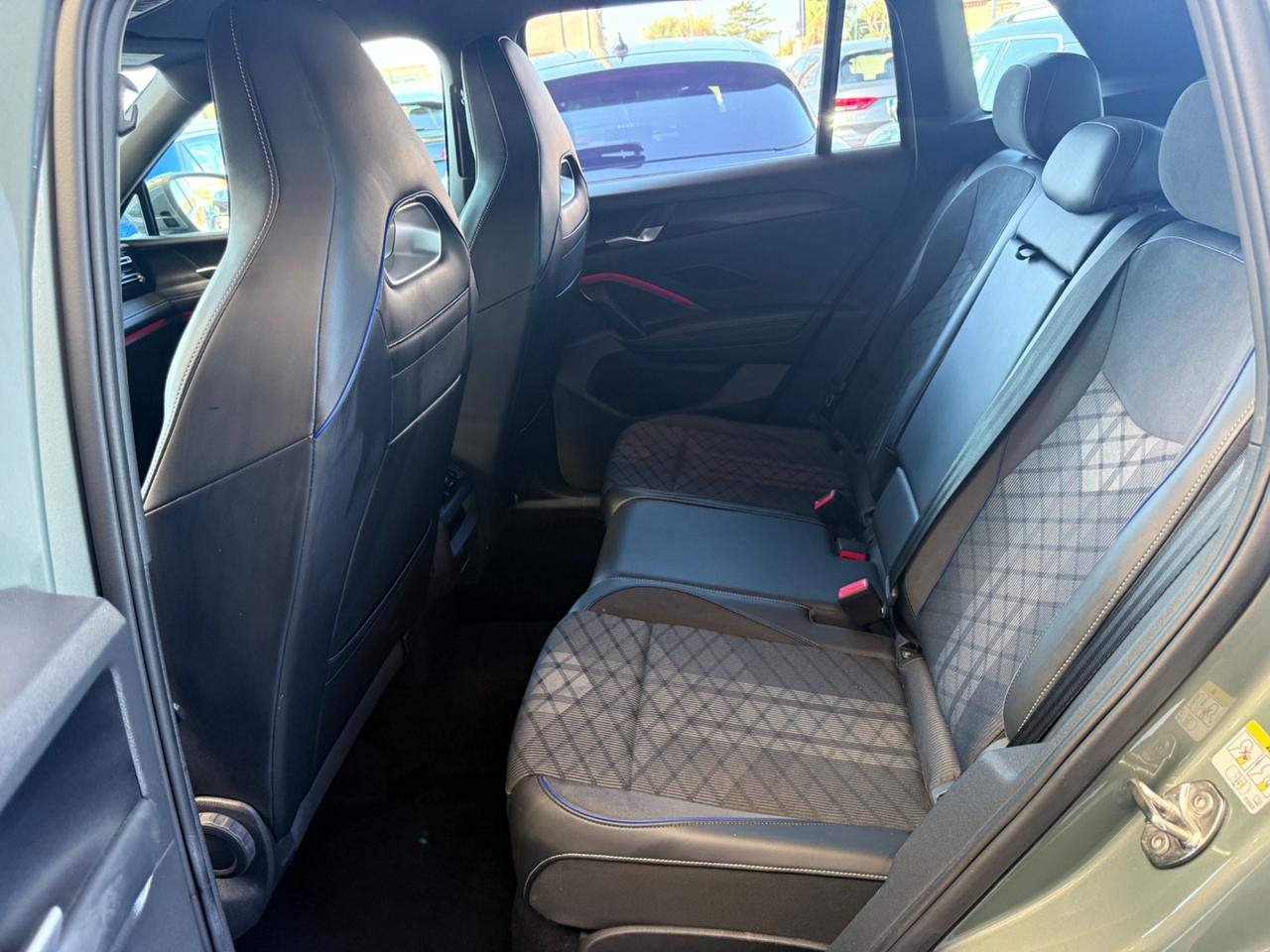 Volkswagen Tiguan 2.0 TDI 150 CV DSG R-Line