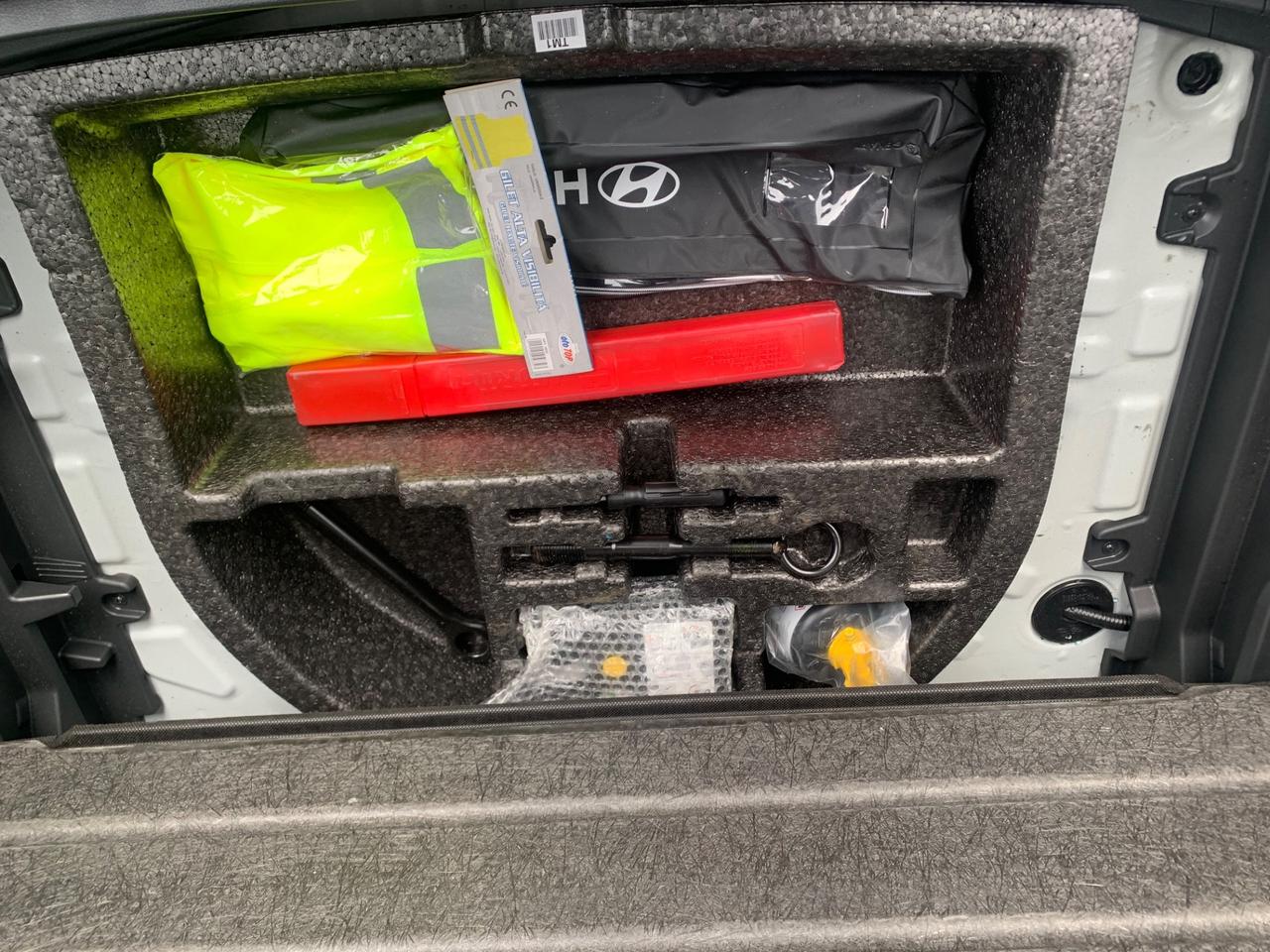 Hyundai Kona 1.6 CRDI 115 CV Comfort con FCA