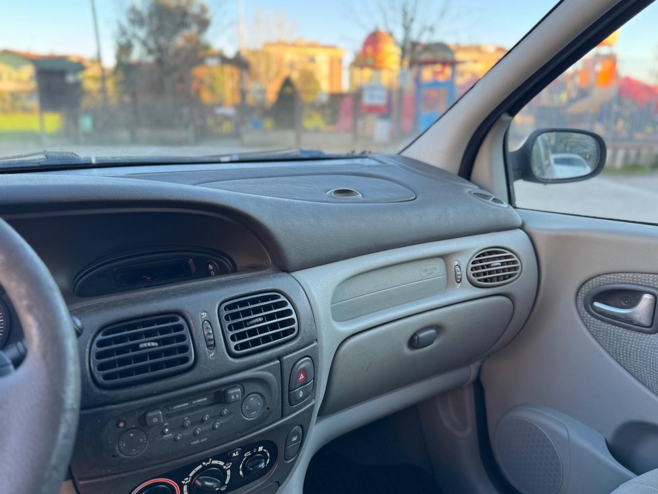 Renault Megane Mégane Scénic 1.9 dTi cat RXE