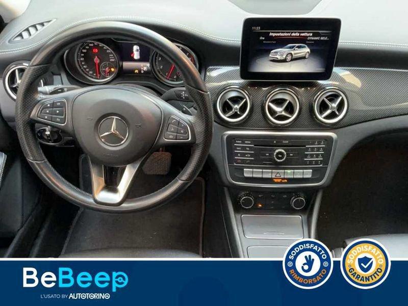 Mercedes-Benz GLA 180 PREMIUM AUTO