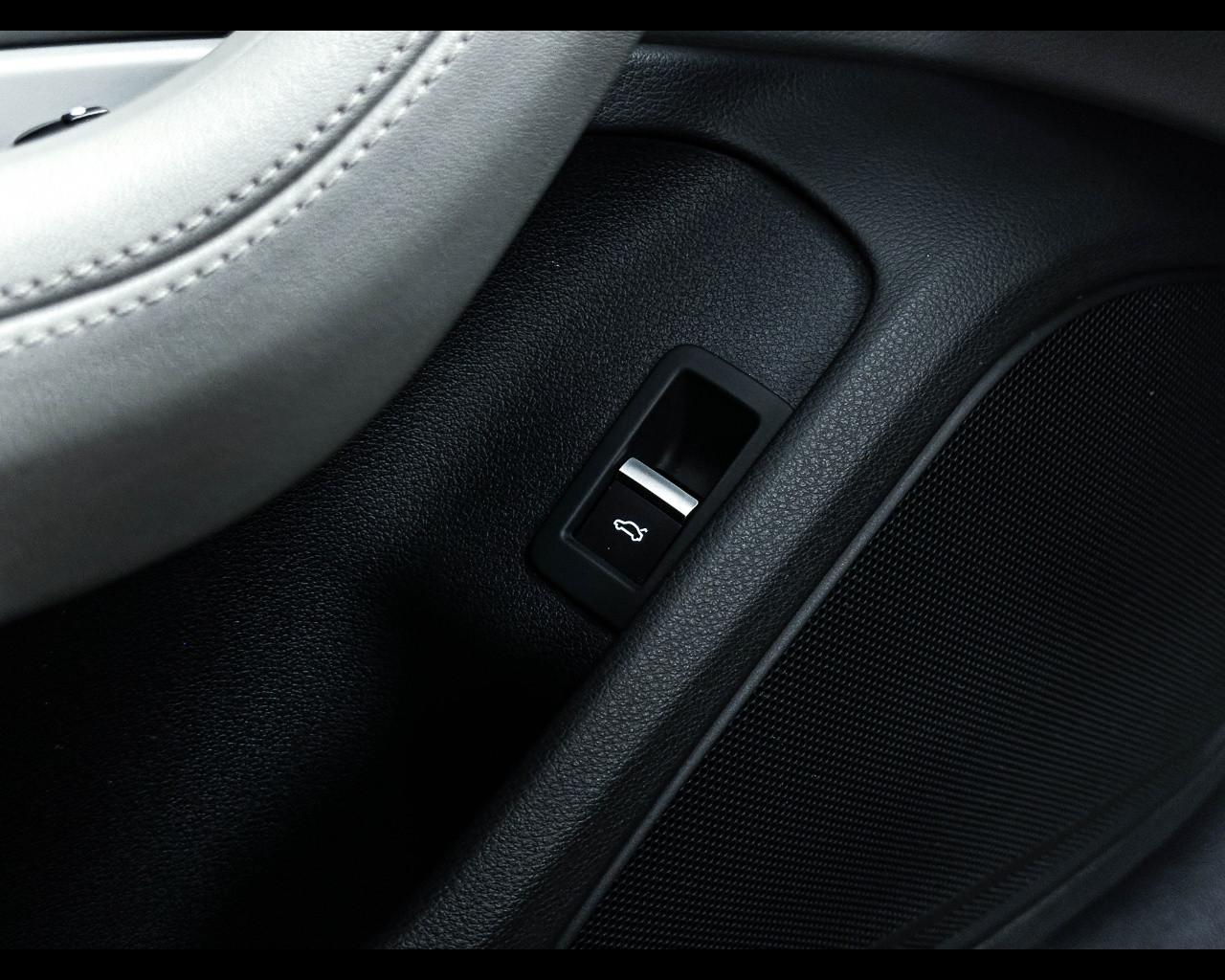 AUDI A4 allroad 2ª serie - A4 allroad 3.0 TDI 272 CV tiptronic