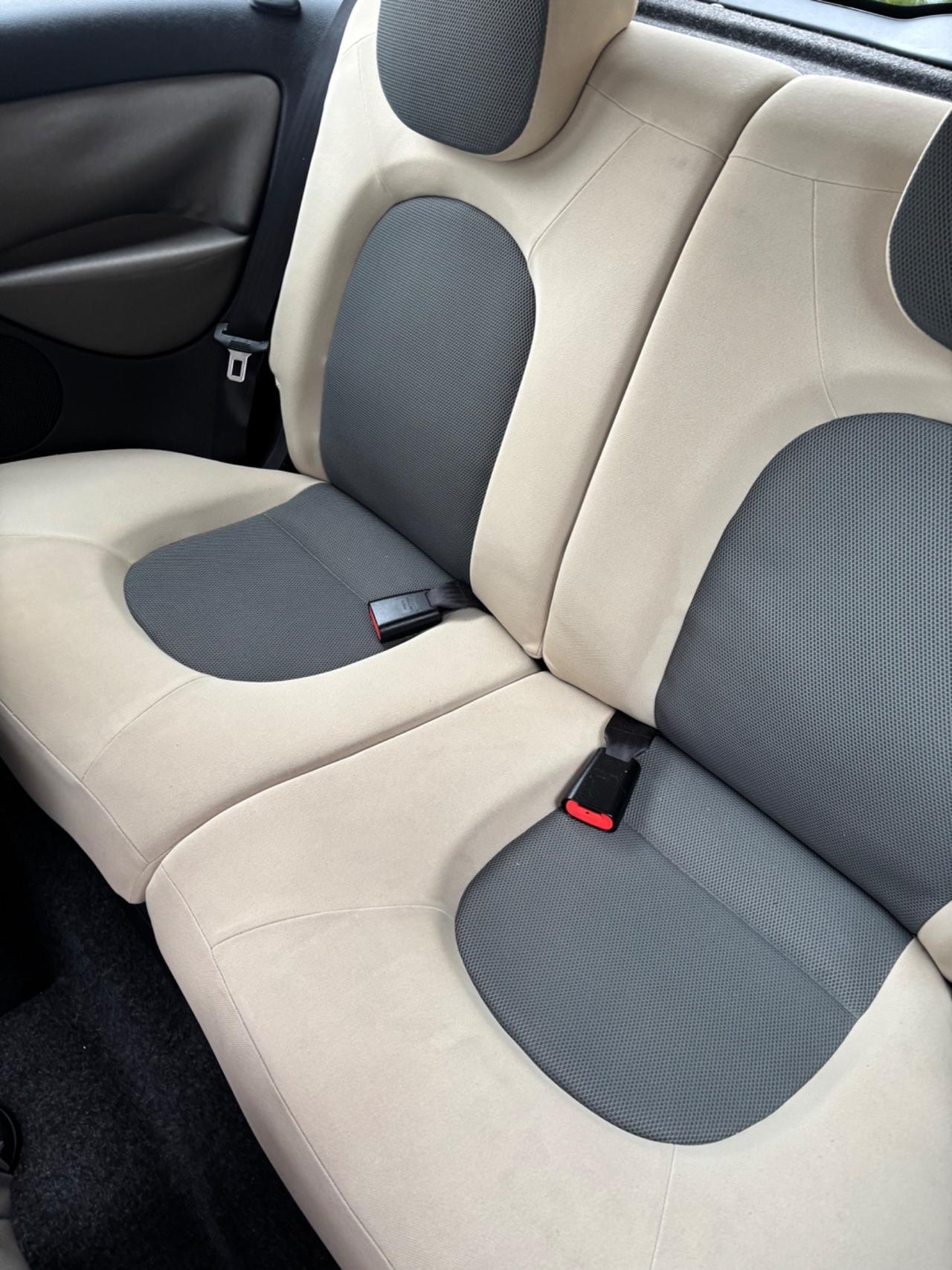 Lancia Ypsilon 1.2 16V Platino cambio automatico