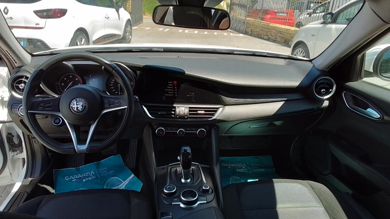 Alfa Romeo Giulia 2.2 150 CV Super