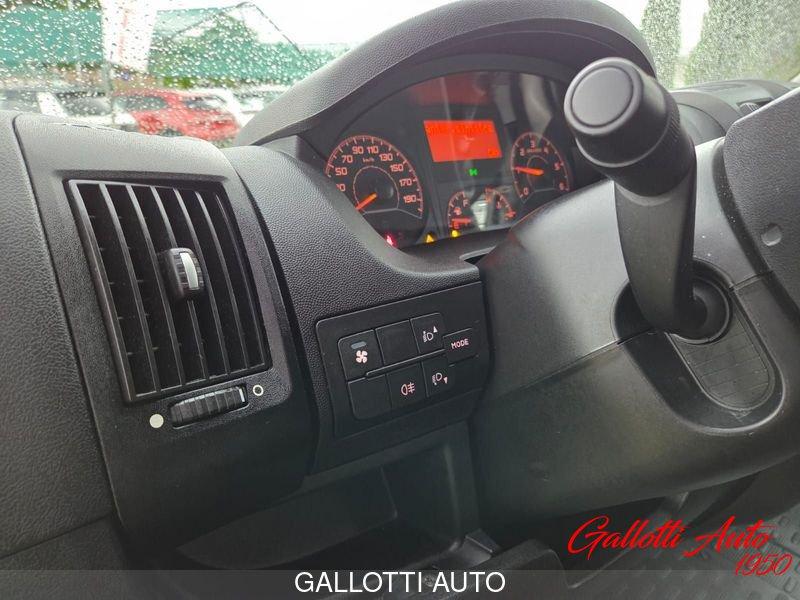 Peugeot Boxer 330 2.2 HDi/130CV FAP PM-TM Combi+IVA-DISABILI