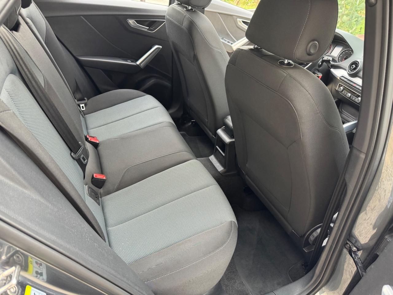 Audi Q2 1.6 TDI Sport - TETTO - CERCHI 19- 2017