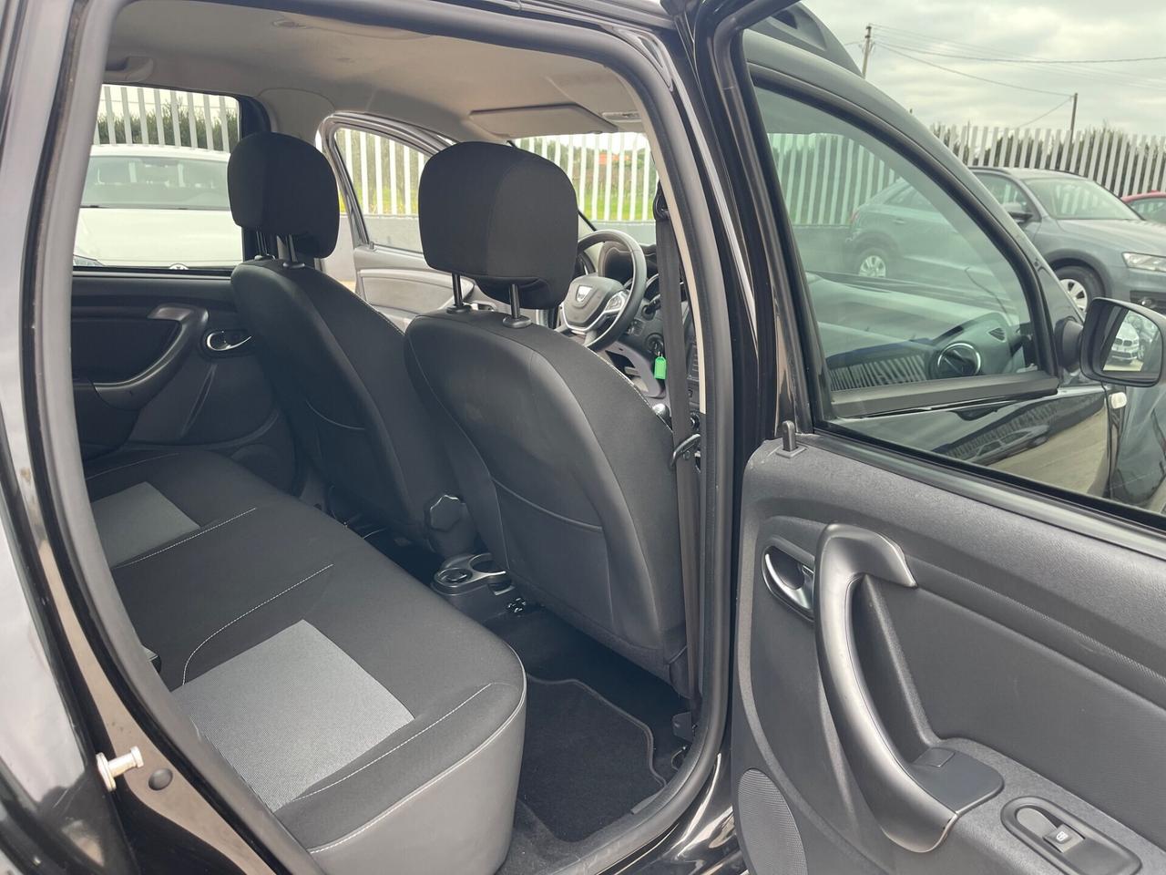 DACIA DUSTER 1.5 DCI 110CV 4x2 LAUREATE FULL MY18