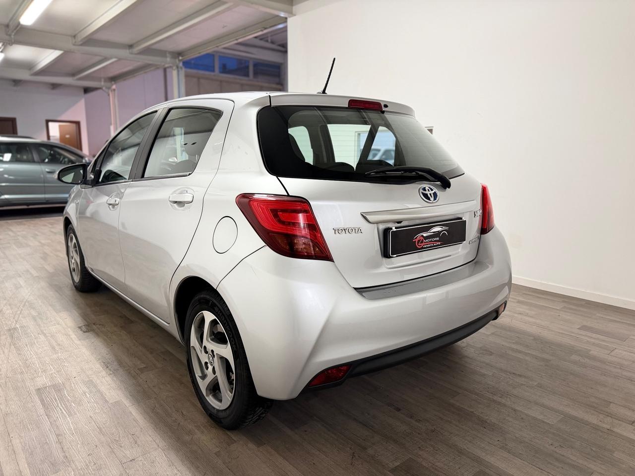 Toyota Yaris 1.5 Hybrid 5 porte Active AUTOMATICA NEOPATENTATI