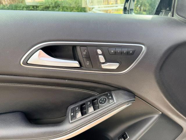 MERCEDES-BENZ GLA 200 d Automatic 4Matic Premium