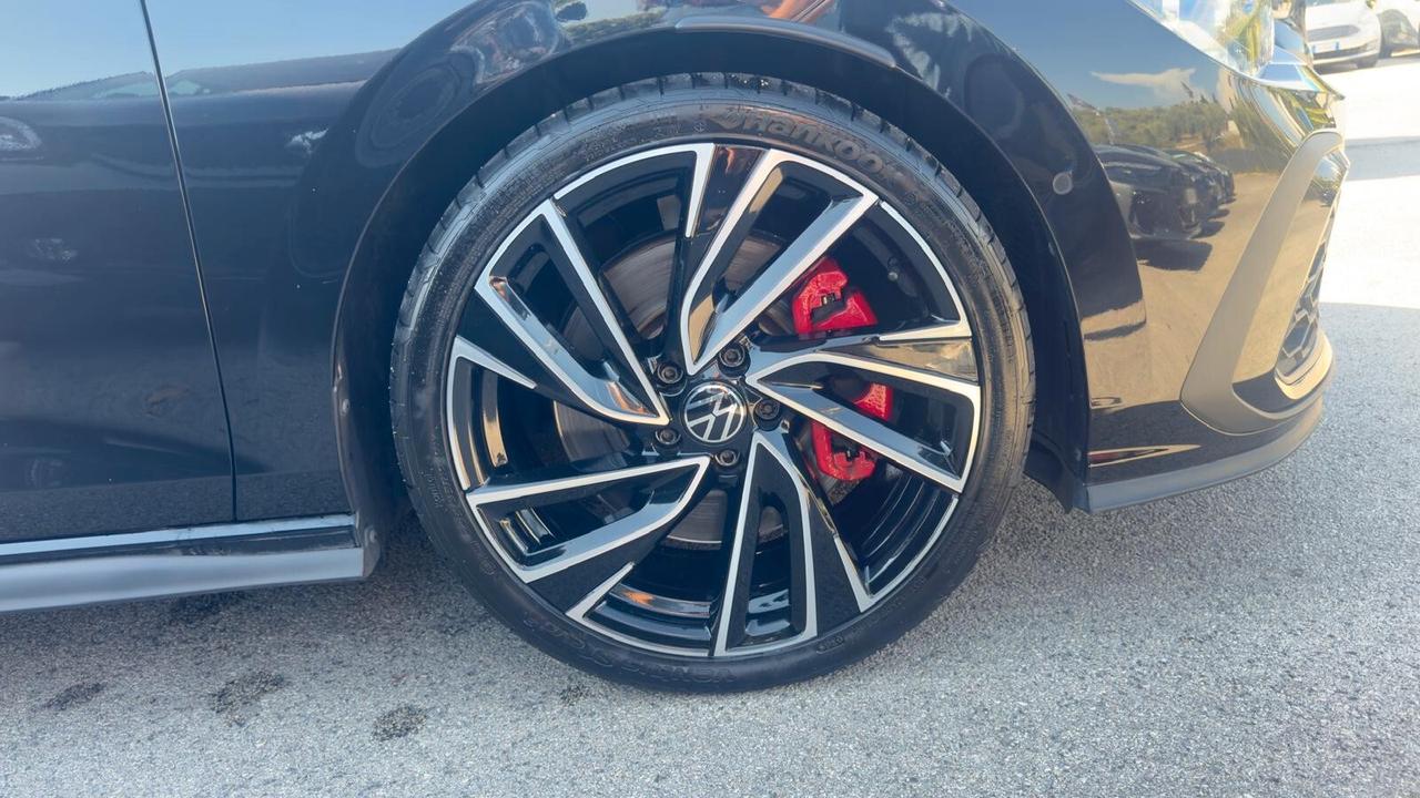 Volkswagen Golf GTI 2.0 TSI *PRONTA CONSEGNA*TETTO*DCC*HARMAN KARDON*R19*IQ LIGHT*